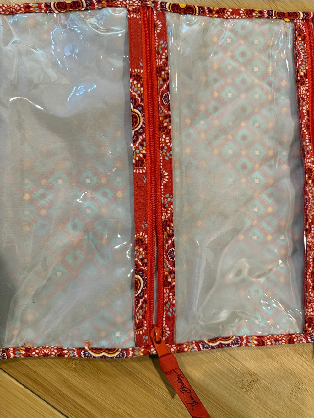 Vera Bradley “PAPRIKA”  Quilted Hanging Travel Organizer - Picture 4 of 6